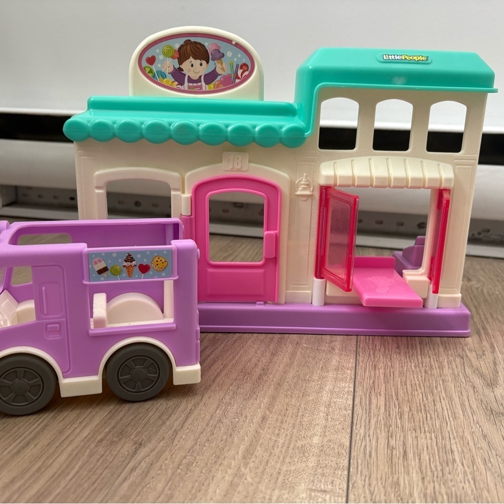 Fisher Price Little People Sweet Shop & Ice Cream Truck - Picture 4 of 8